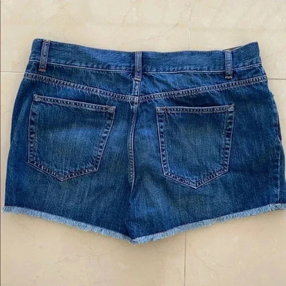 BCBG Jean shorts Sz 30 - Picture 4 of 4
